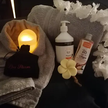 L'instant Zen Naturiste Only Adulte Bed & Breakfast